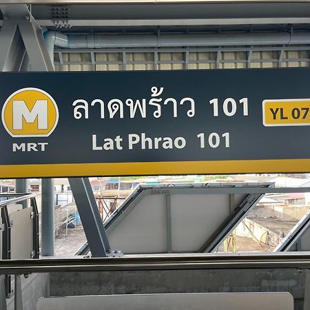 Metro Point Bangkok Hotell Eksteriør bilde